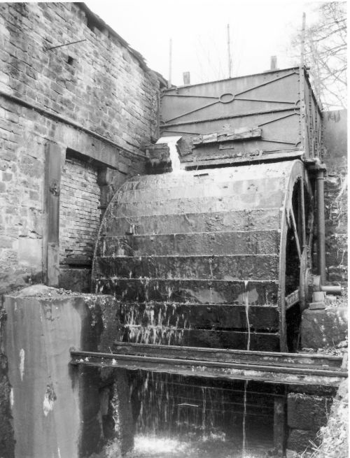 Photograph of the Low Matlock water wheel in 1986